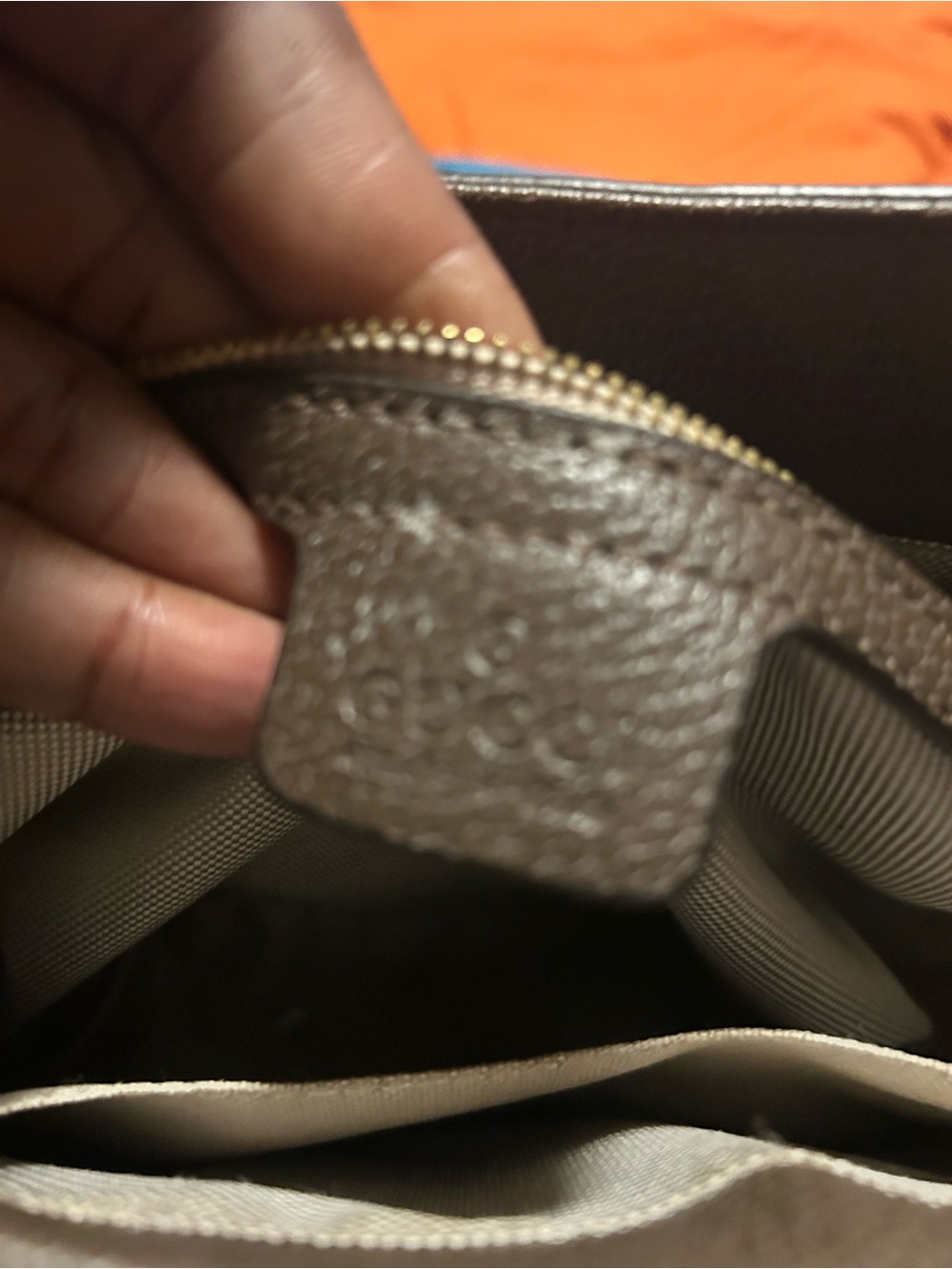 Handbag - Picture 4 of 8